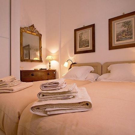 Toreros De Sevilla 5 Pax Kültér fotó